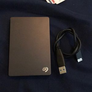1 TB SEAGATE backup plus portable drive